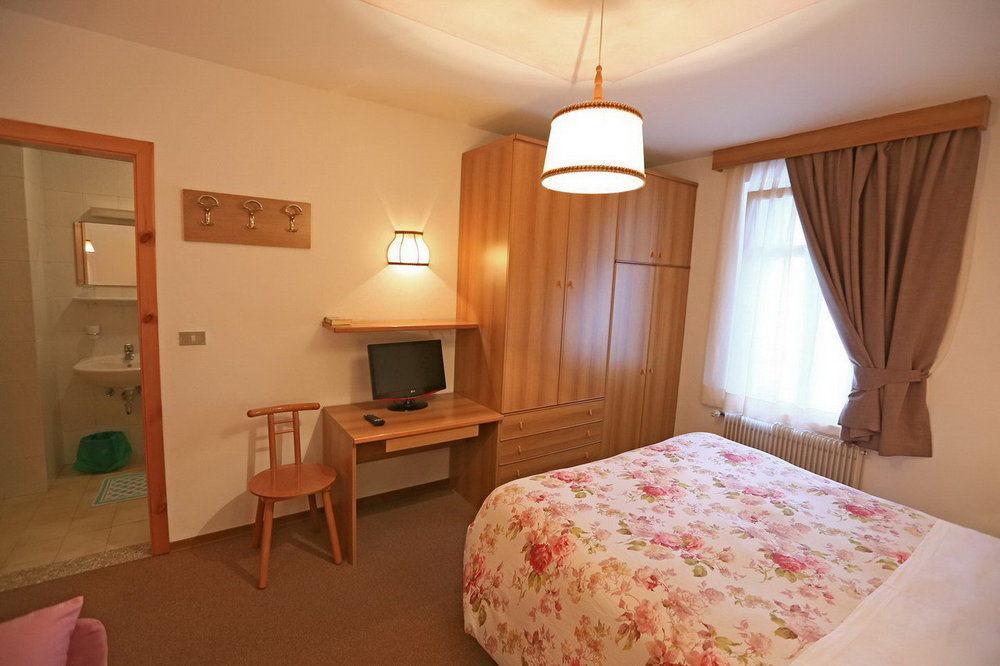 Hotel San Giovanni Vigo di Fassa Zewnętrze zdjęcie